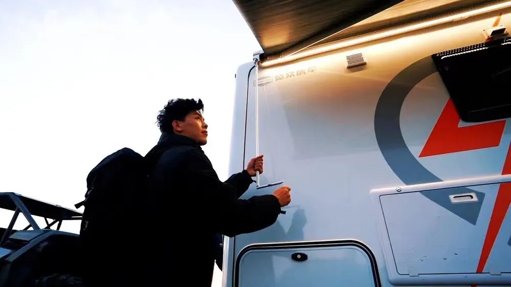 房車自駕游前應該做哪些準備？1.jpg